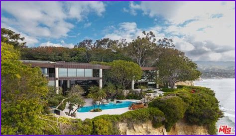 Snazzy New Point Dume Estate Lists Onto Malibu Market At $24 Million